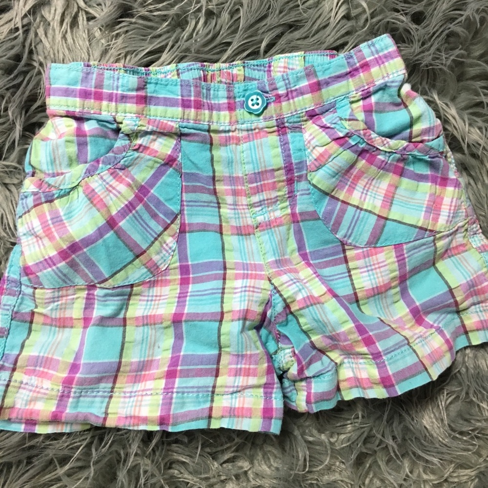 Comfy checkered shorts 🌈💗